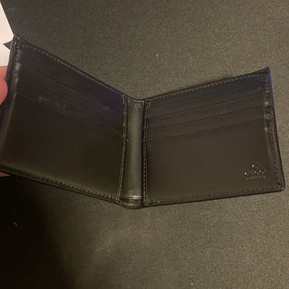 Gucci Signature Wallet - Picture 4 of 9